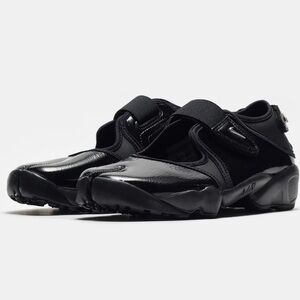 👩🏿‍🦳 Nike Air Rift Metallic Silver Black 📎